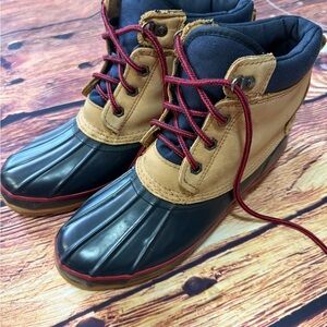 Lands' End Navy and Tan Winter Boots with Red Laces